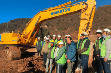 global photo pathivara...