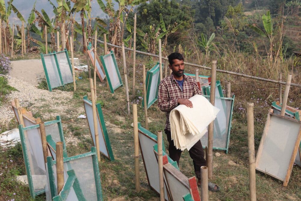 Nepali-kagaj-@-Makwanpur-Gadi-4-e1740536009540