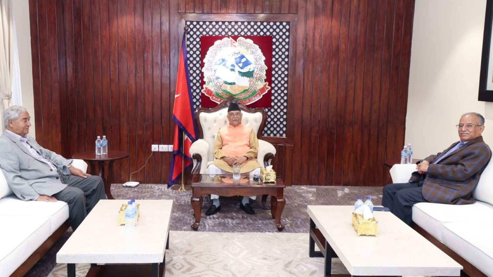 Oli, Deuwa, Prachanda