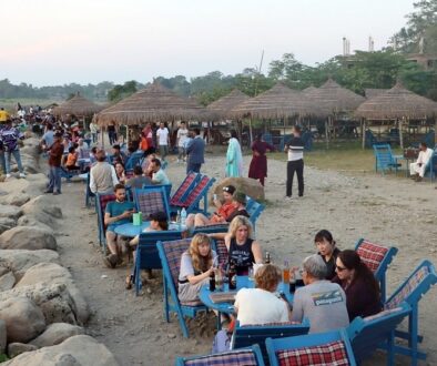sauraha-tourist_x9xTpx3EeQ