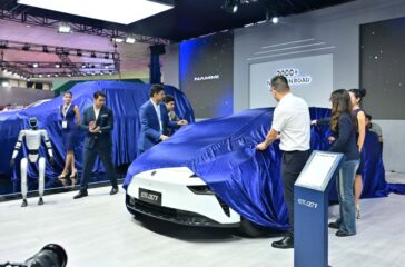 Dongfeng-Sedan-Gadi-1