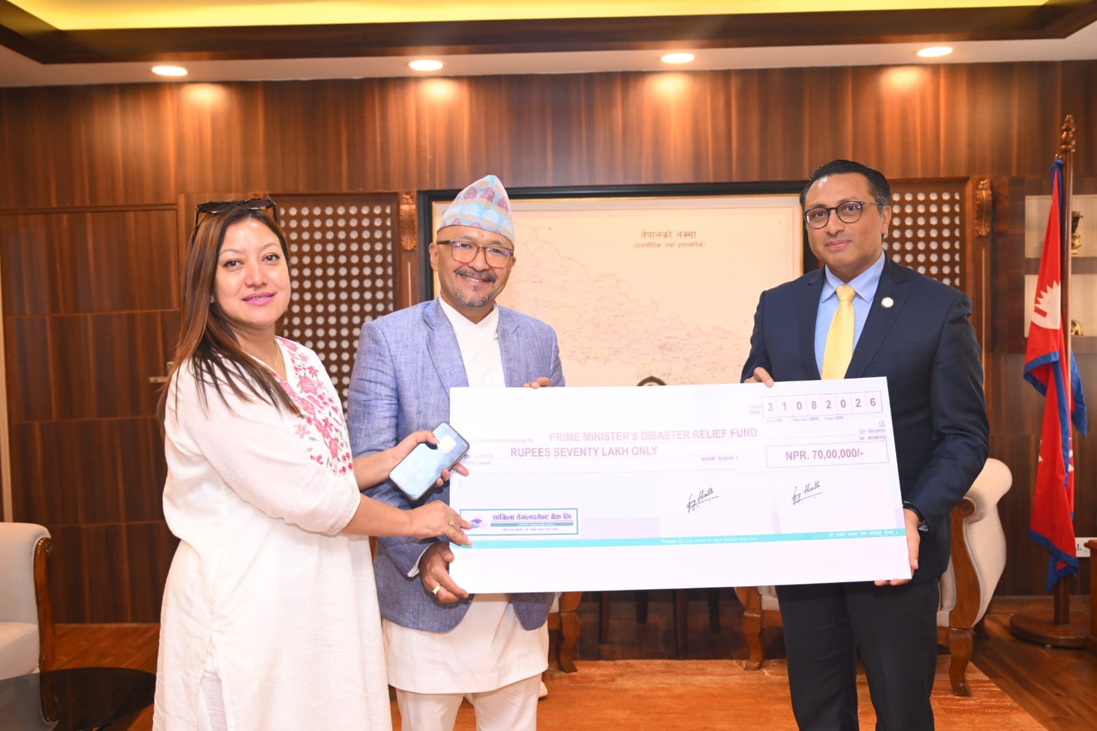 photo_shangri-la_fund_handover_to_MOF